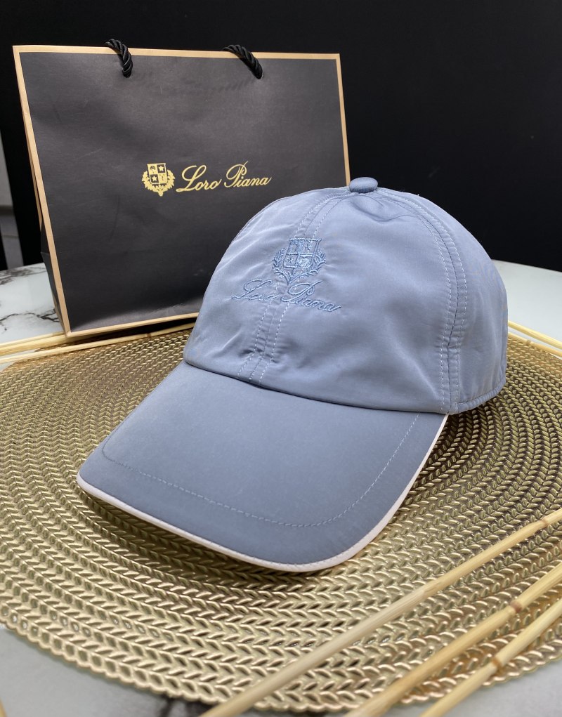 Loro Piana кепка