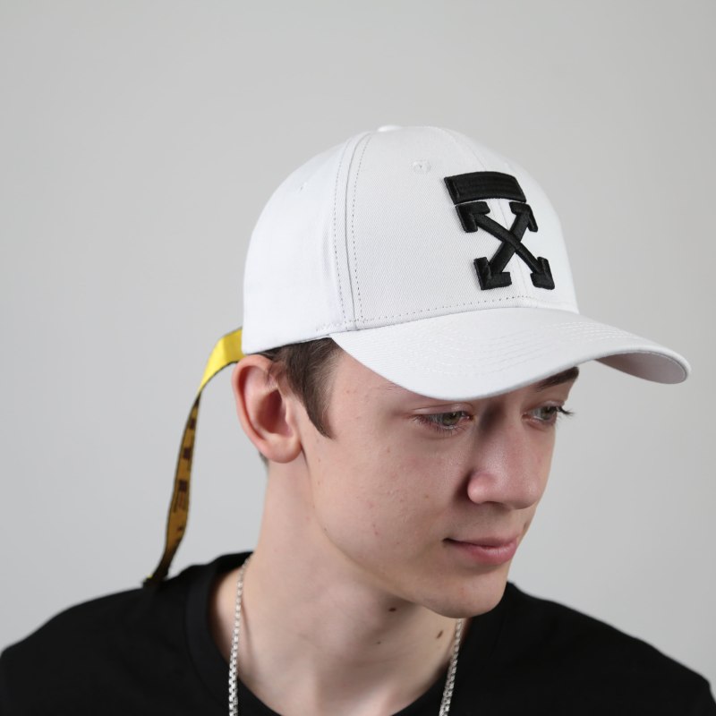 Кепка off White черная