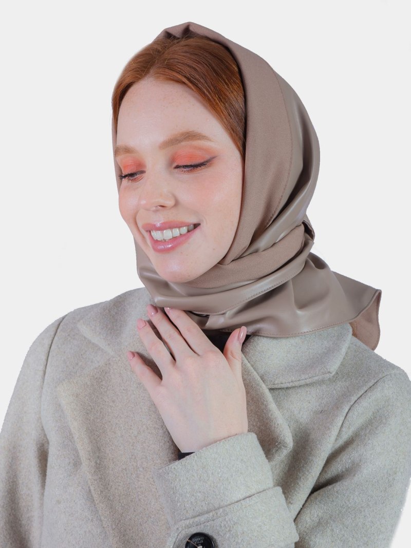С чем и как носить кожаную косынку