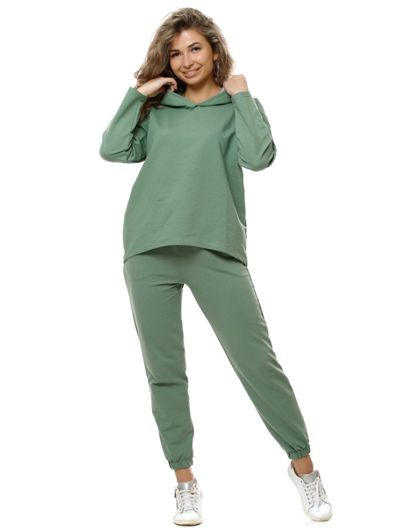 Спортивный костюм оливкового цвета