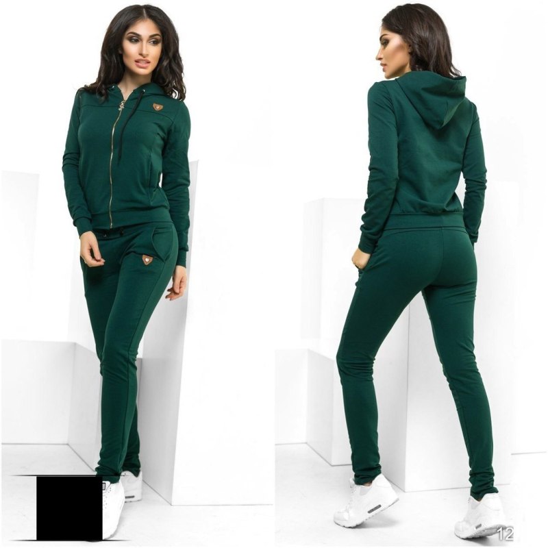 Салатовый спортивный костюм женский