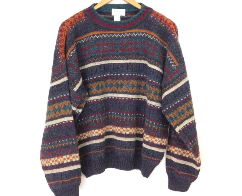 Свитер в винтажном стиле