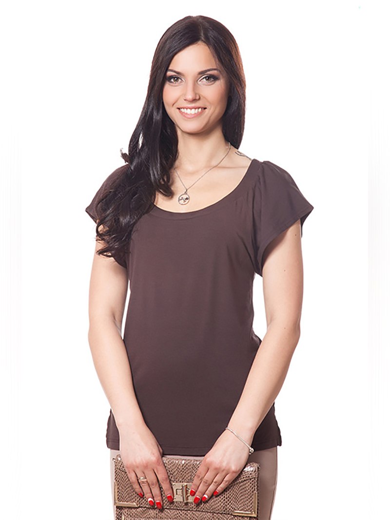 Темно коричневая футболка женская