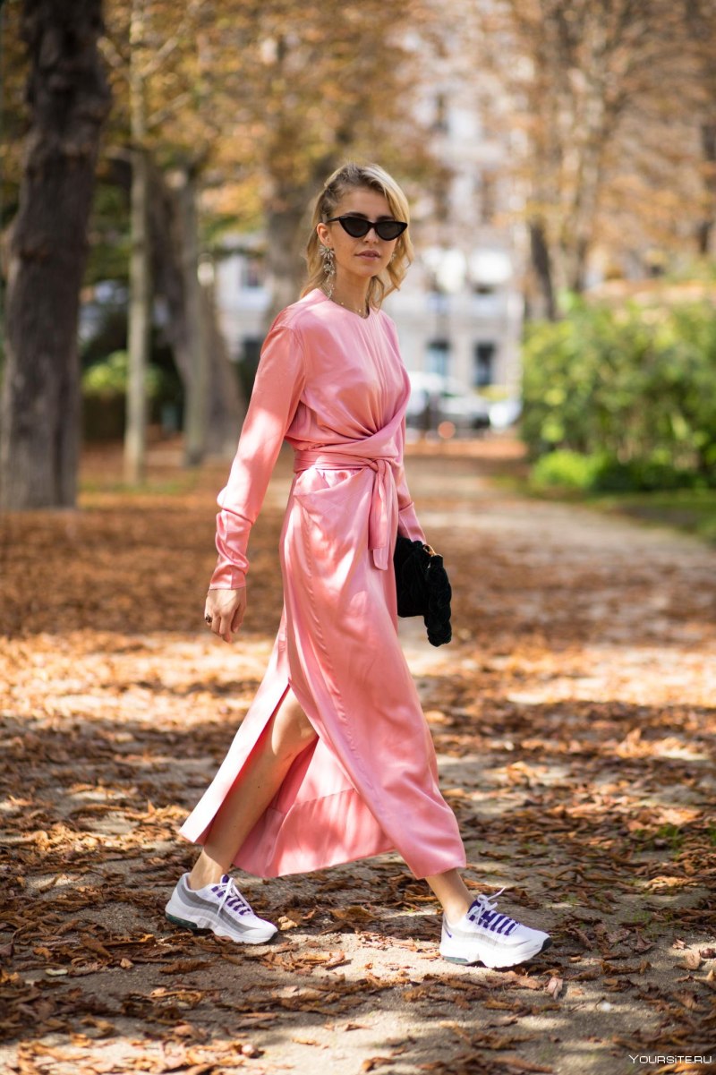 Платье для прогулки