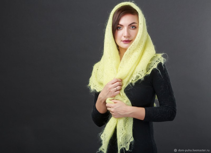 Платок лимонного цвета