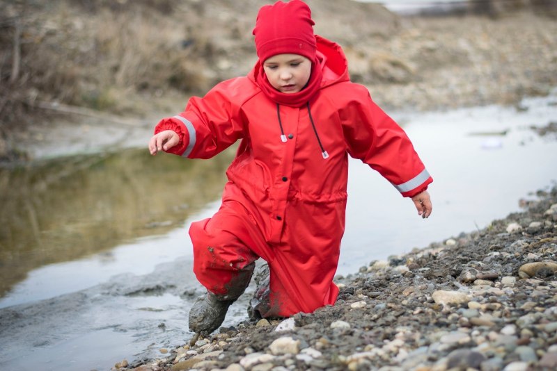 Непромокаемая одежда для детей