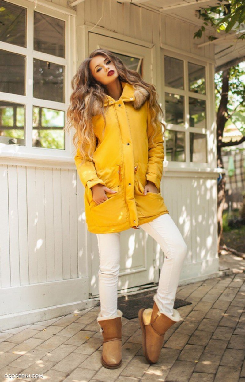 Парка горчичного цвета женская