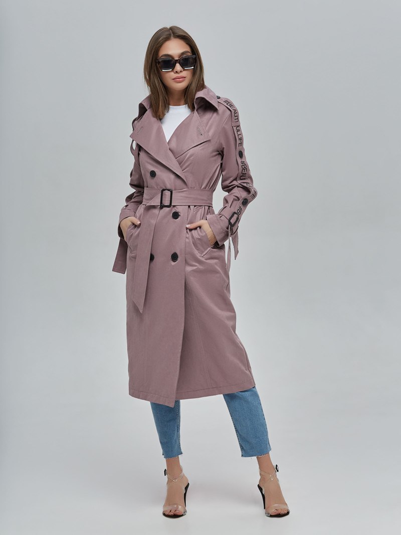 Славянка фиолетовый плащ