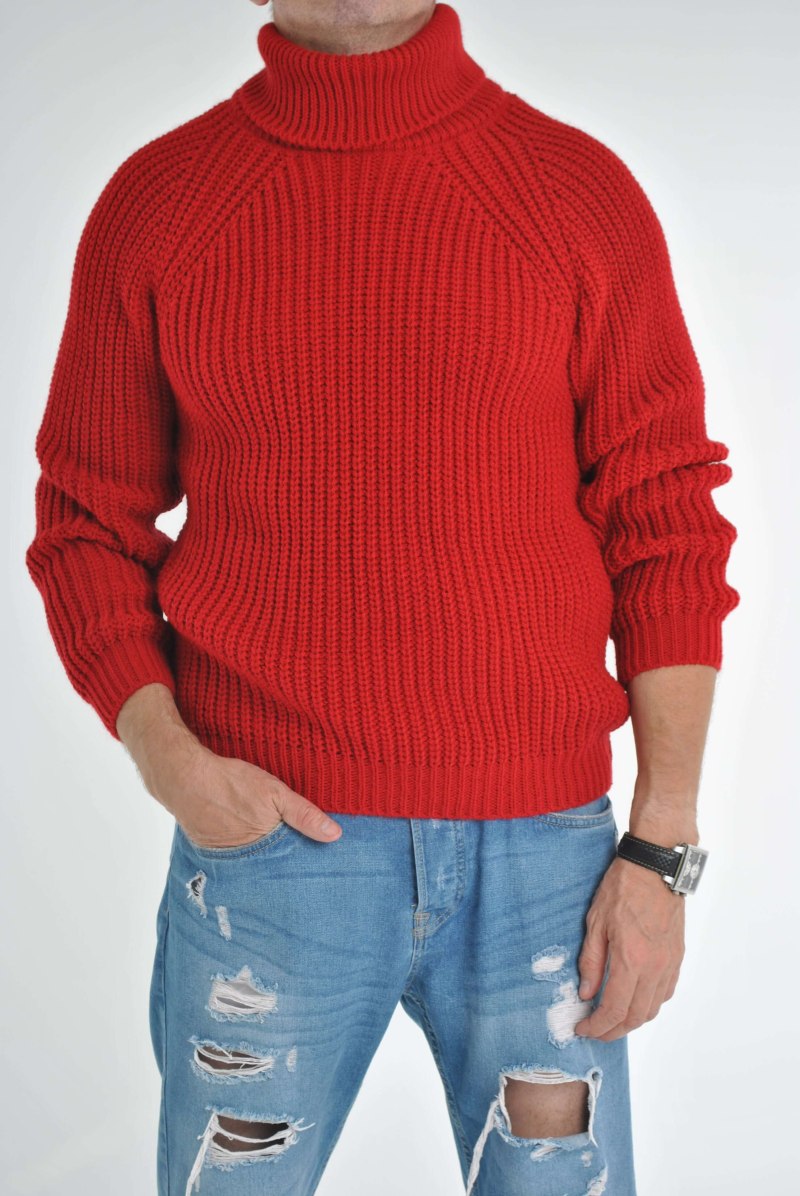 Свитер красный мужской с горлом