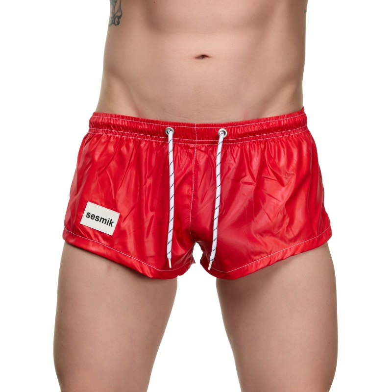 Красные шорты мужские