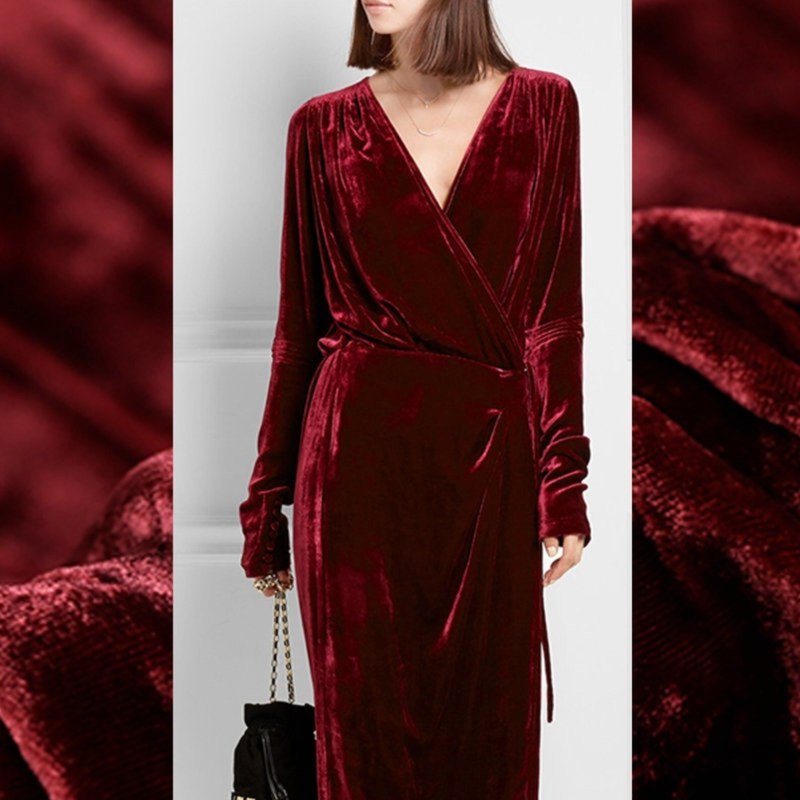 Бархатное платье