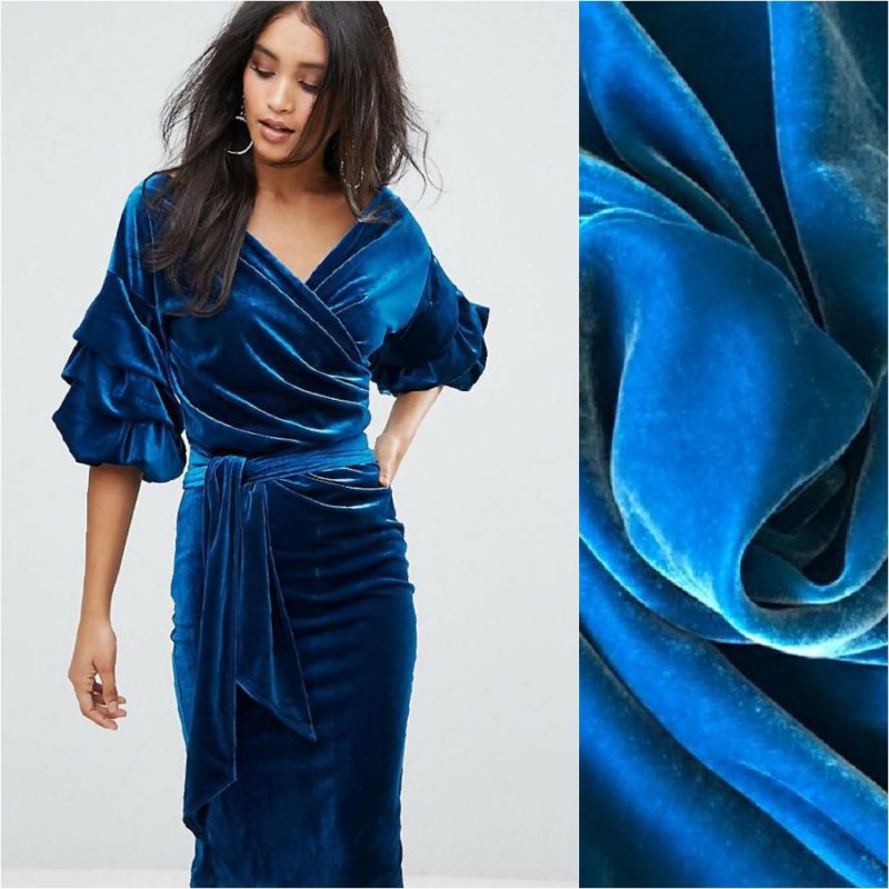 Платье из велюра