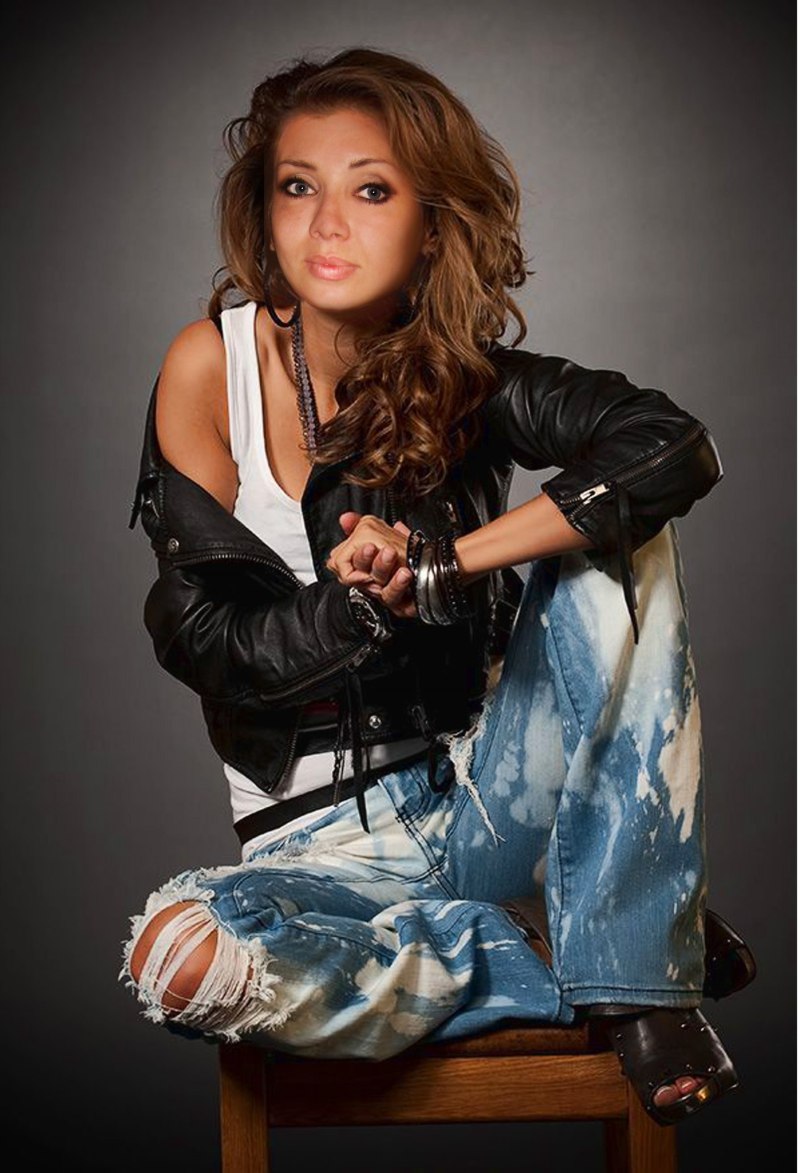 Виктория Боня джинс