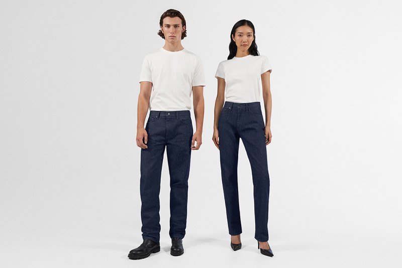 Темно синие джинсы Uniqlo
