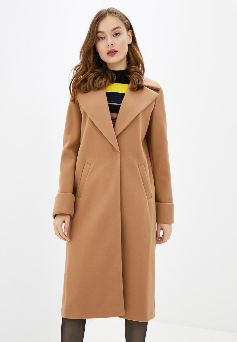 Коричневое пальто