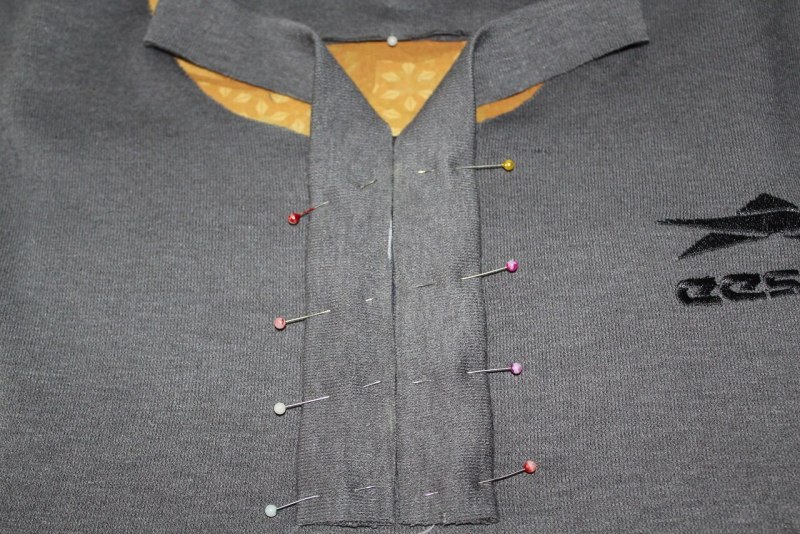 Застежка поло с воротником стойка