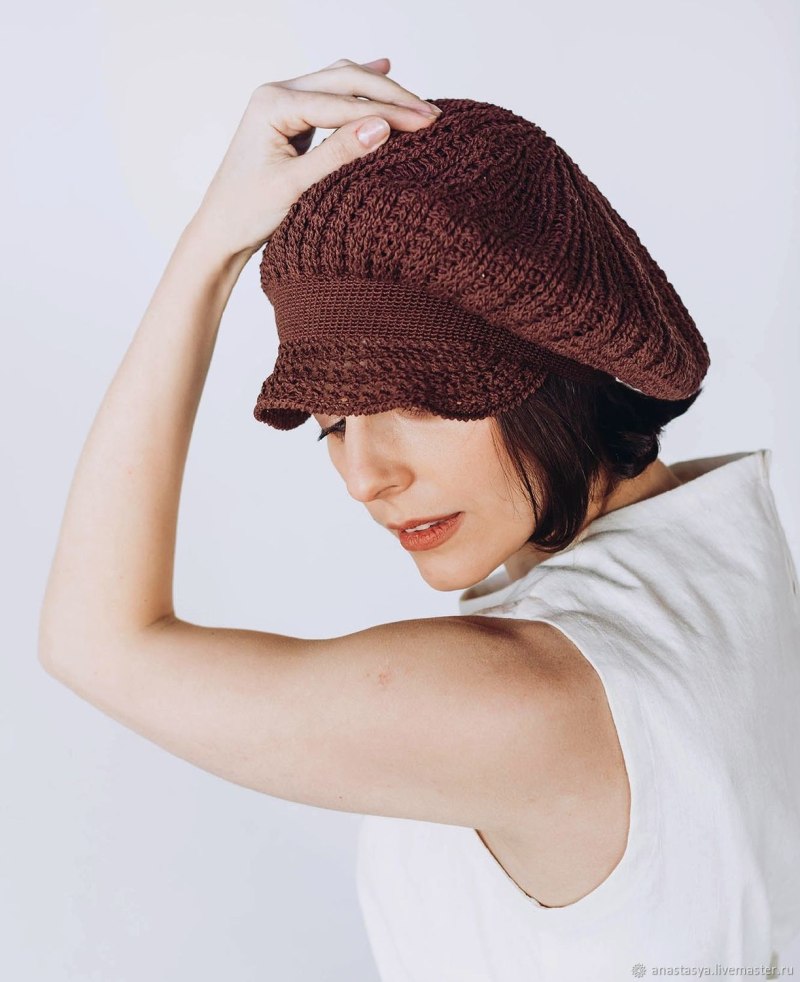Кепи женское вязаное