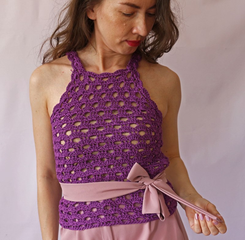 Вязаный топ фиолетовый