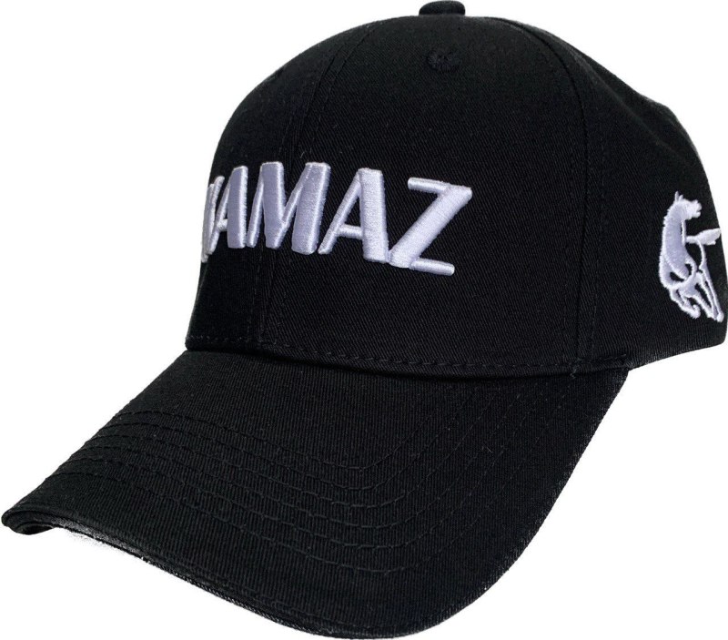 Мастер в кепке