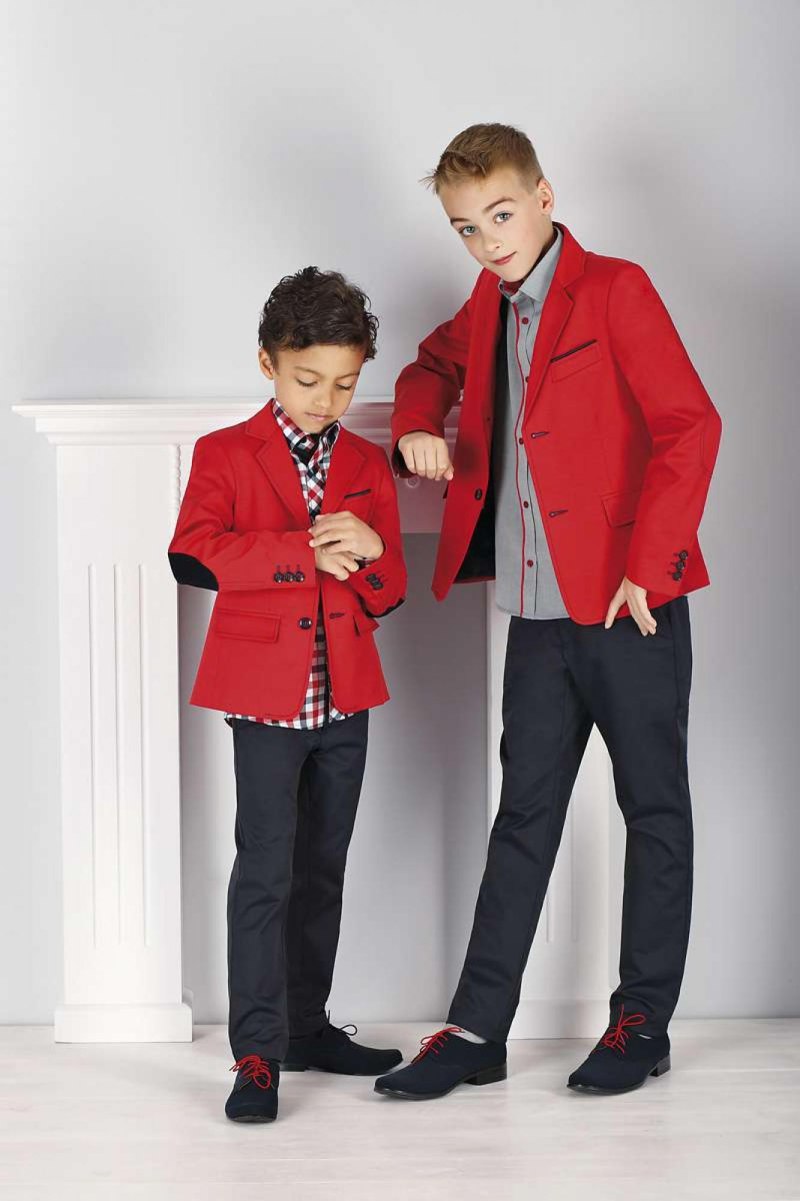 Мальчик в Красном пиджаке