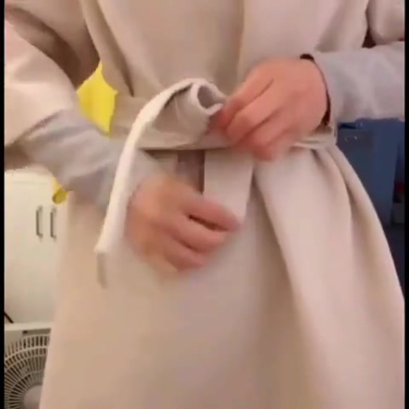 Как завязывать пояс на пальто