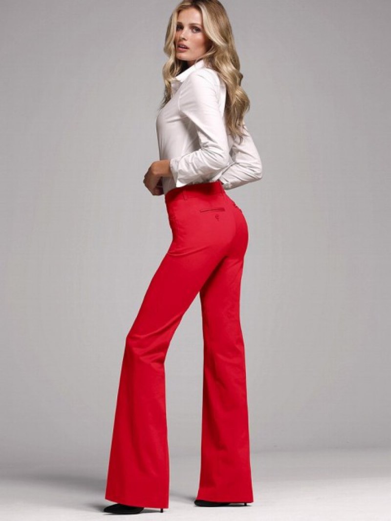 Брюки расклешенные от колена