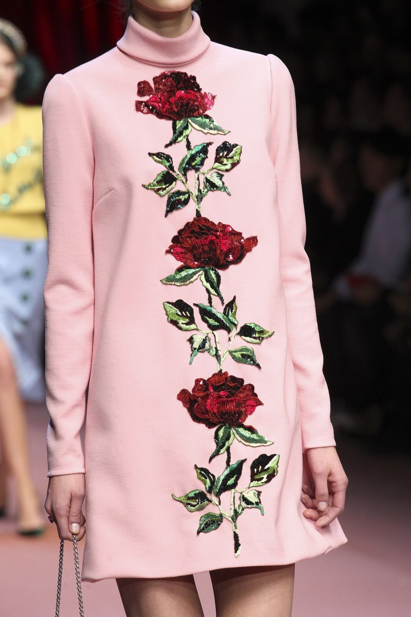 Платье Дольче Габбана с вышивкой