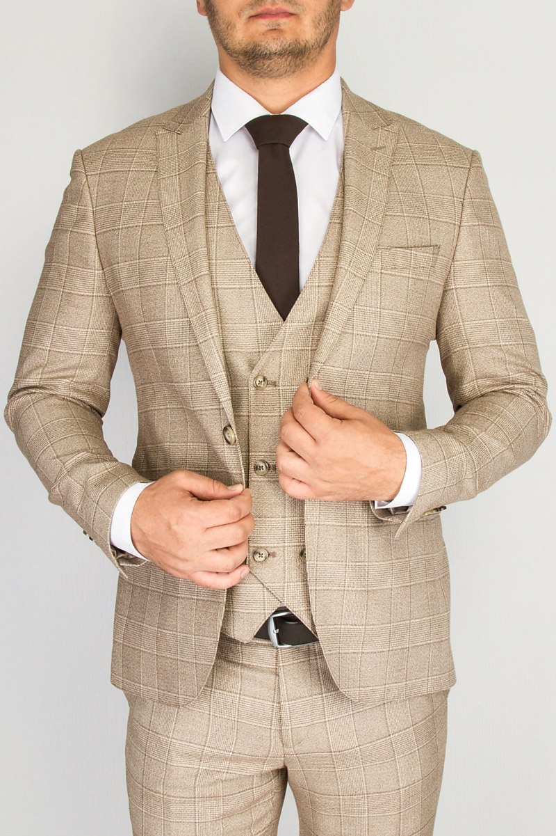 Классический костюм