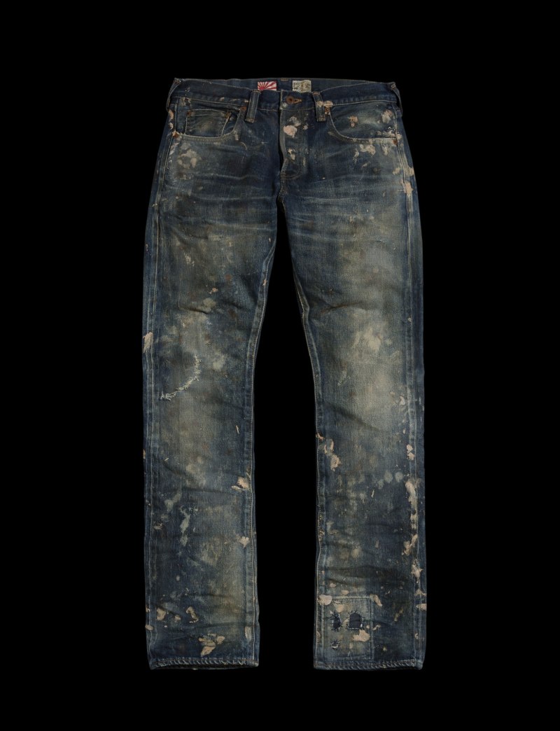 Рваные грязные джинсы