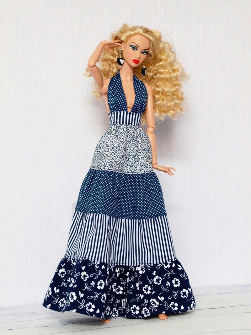 Платье для куклы Барби