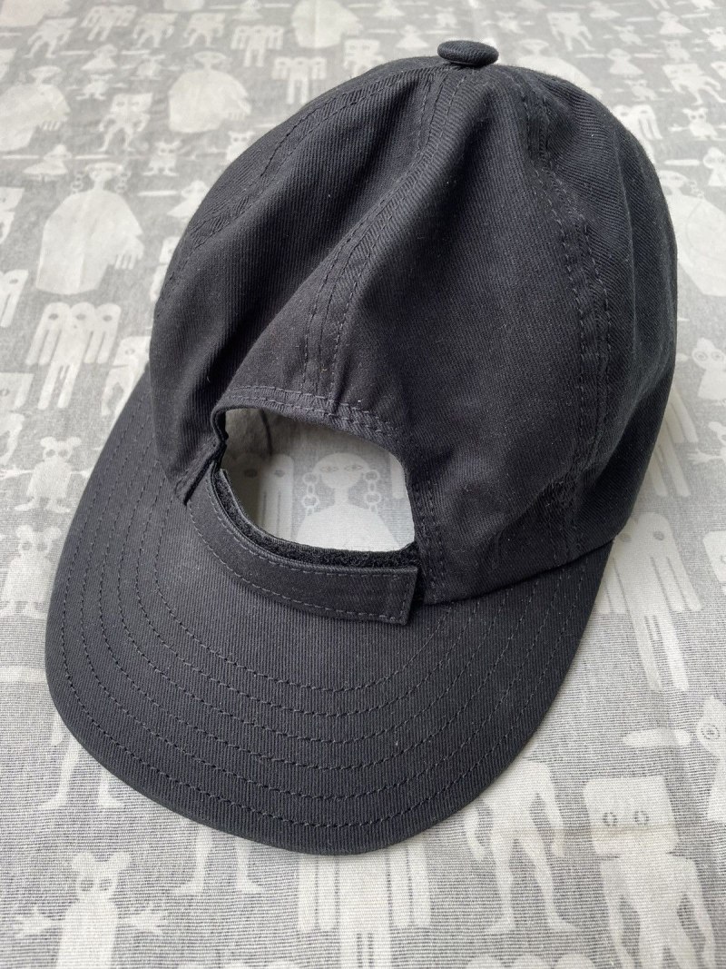 Перевернутая кепка