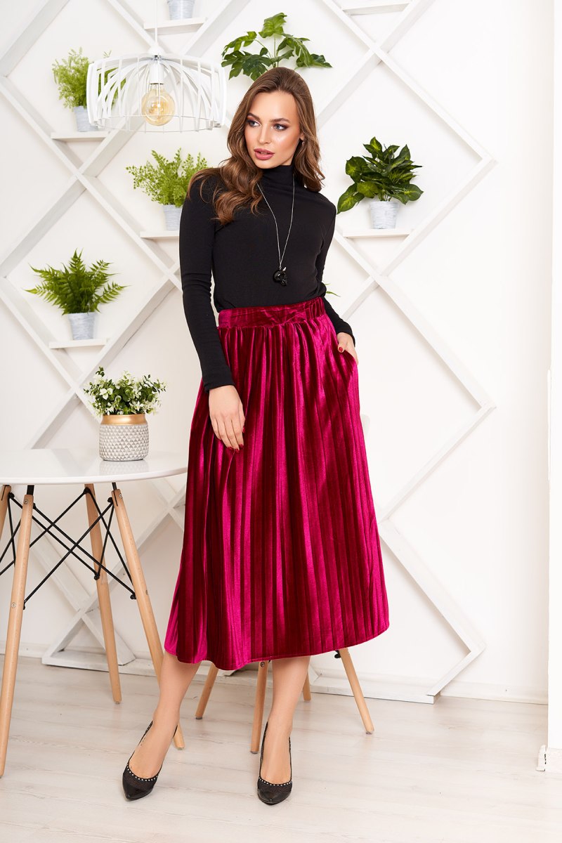 Юбка из бархата