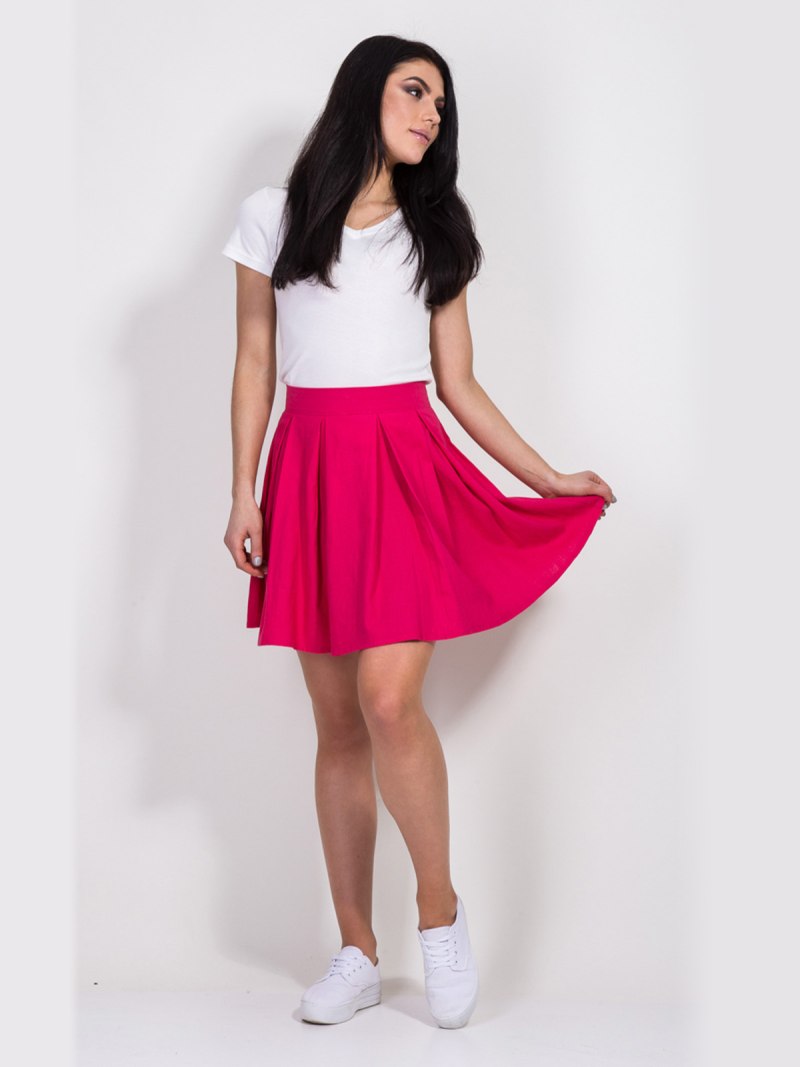 Юбка малинового цвета