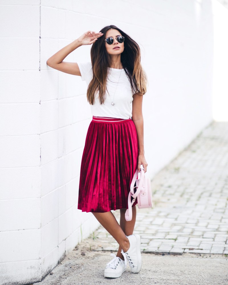 Плиссированная юбка с майкой