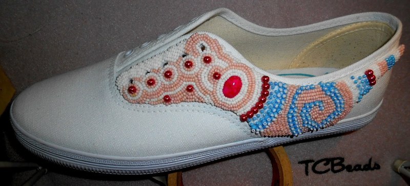 Обувь обшитые бисером