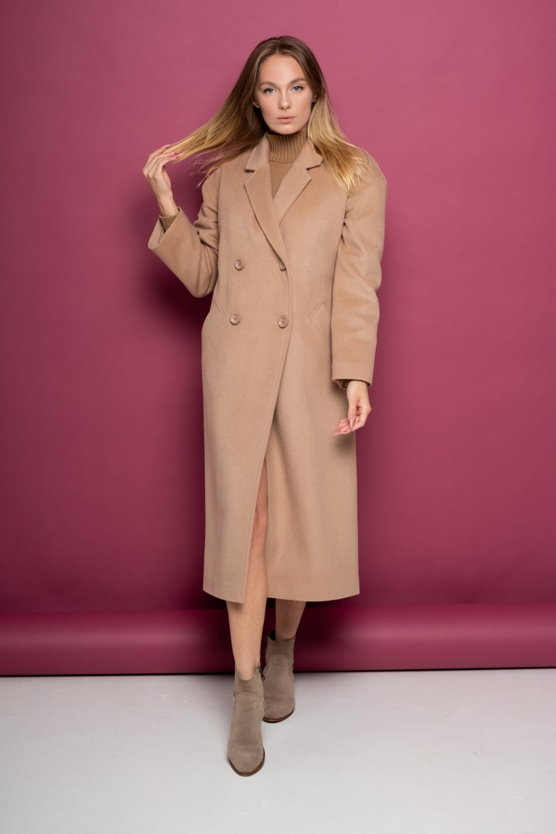Двубортное пальто женское прямое