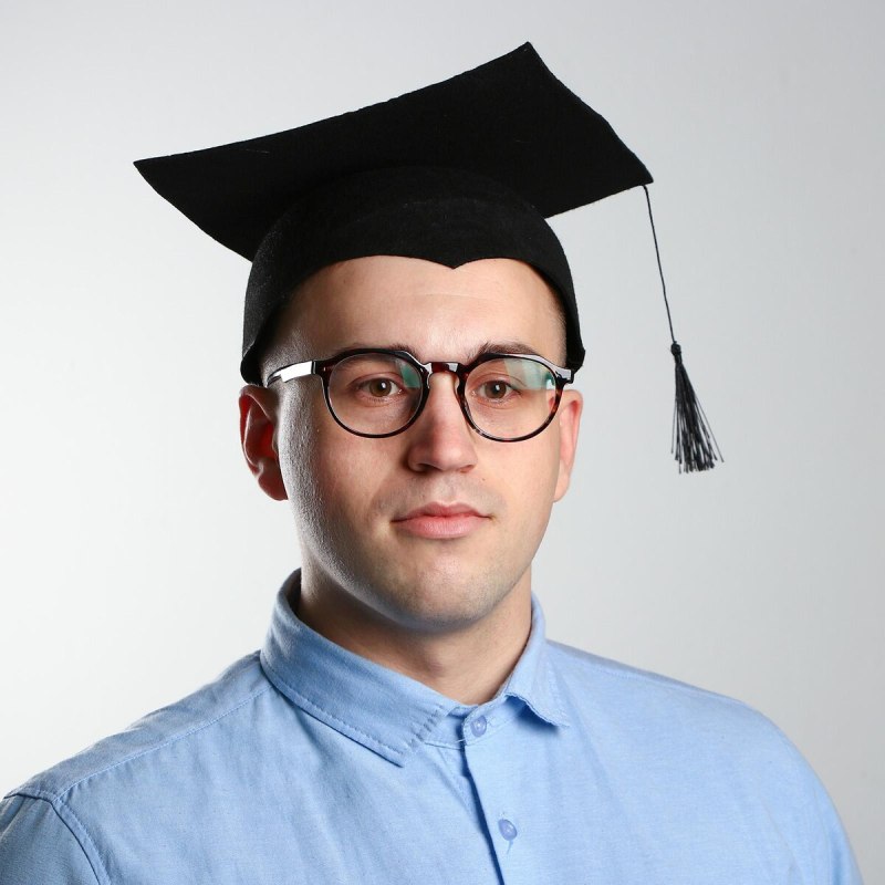 Шапочка выпускника конфедератка