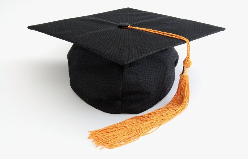 Академическая конфедератка