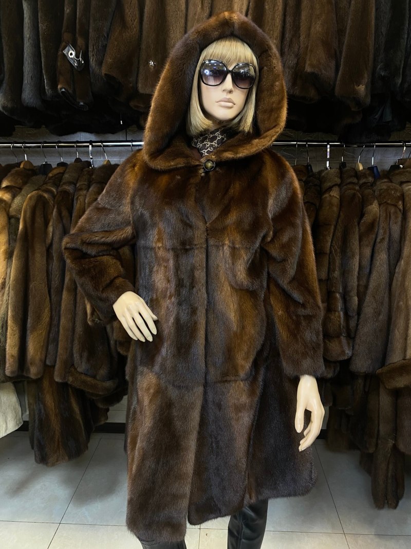 Норковая шуба с капюшоном