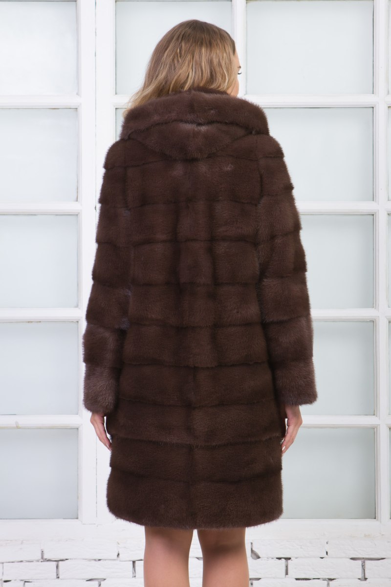 Шуба коричневая норка