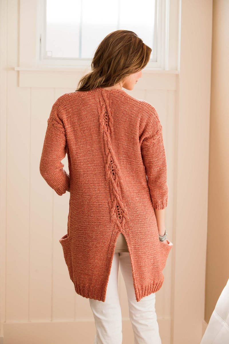 Необычные вязаные кардиганы