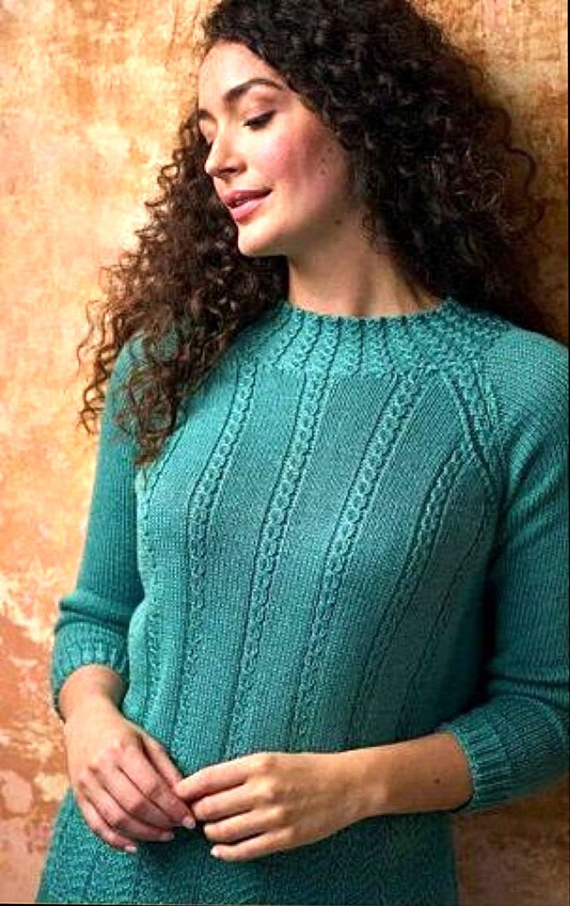 Свитер вязаный нитками Адель