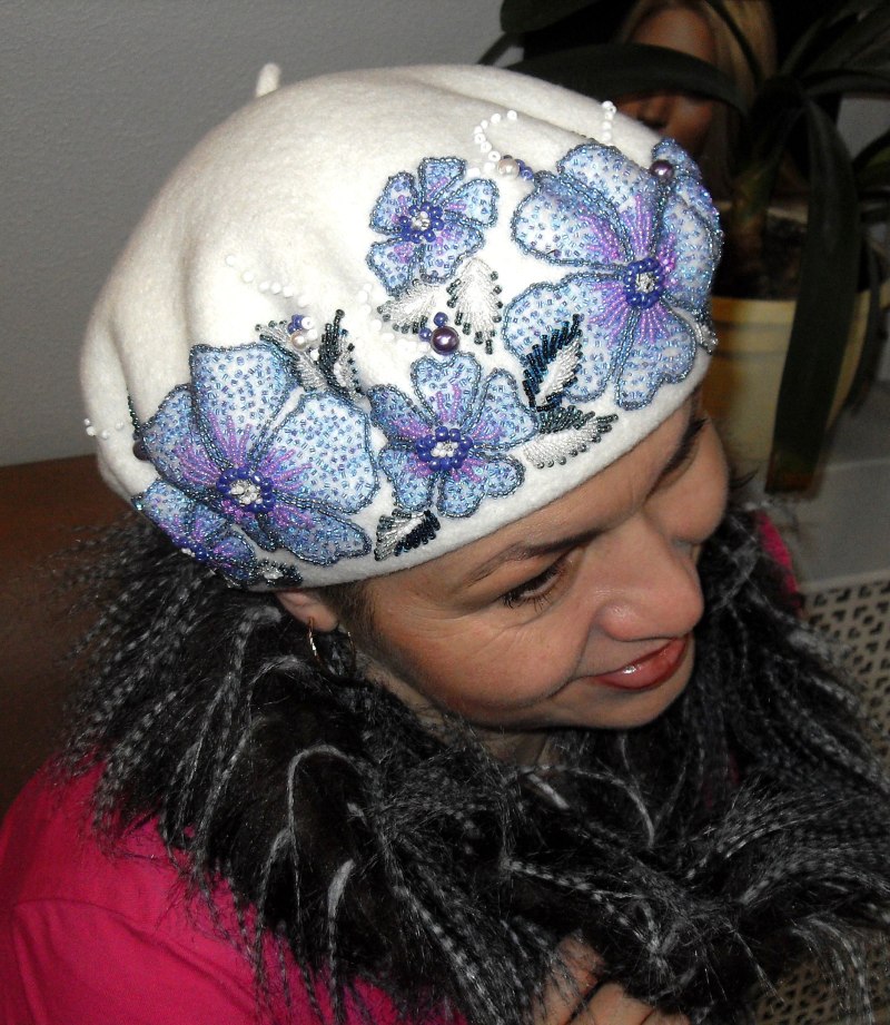 Вышивка на головных уборах