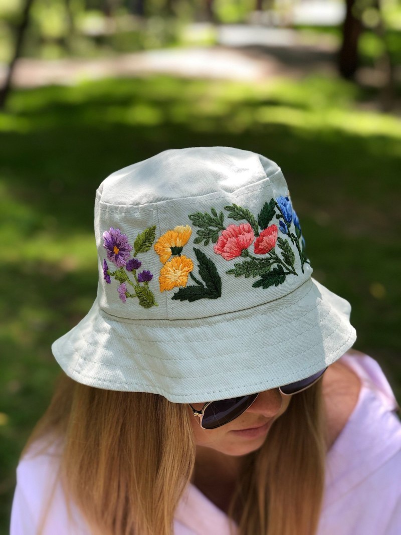 Вышитый головной убор