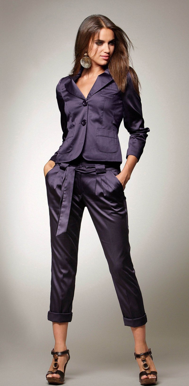 Брючный костюм женский из шелка