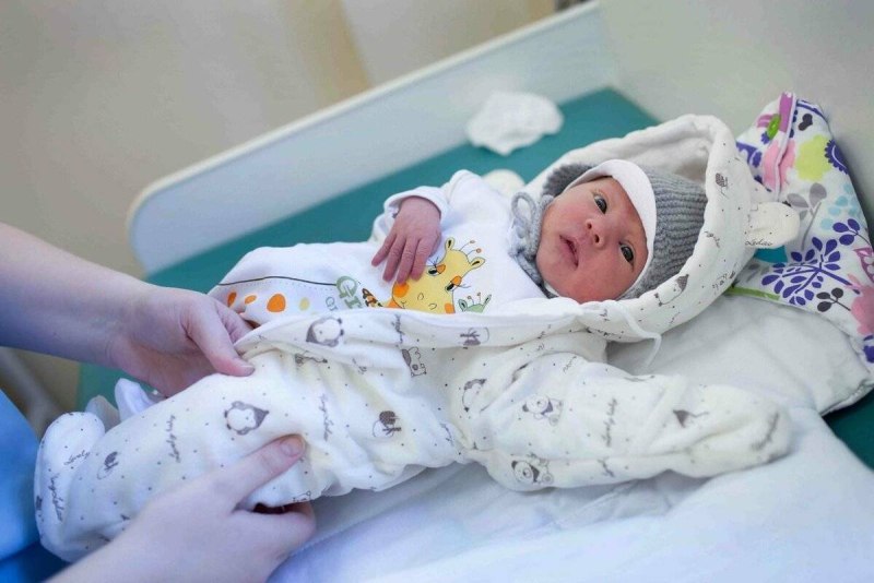 Выписка новорожденного из роддома