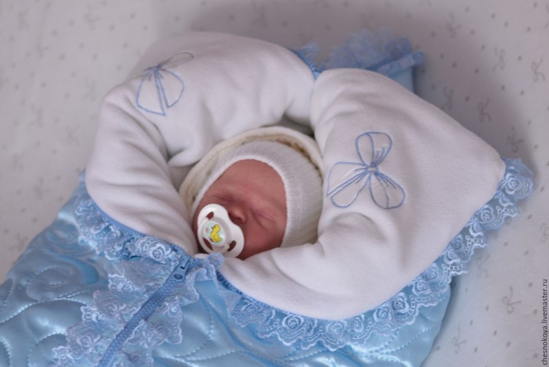 Конверт для выписки из роддома