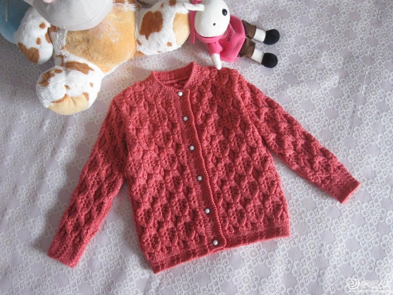 Теплая кофта спицами для девочки