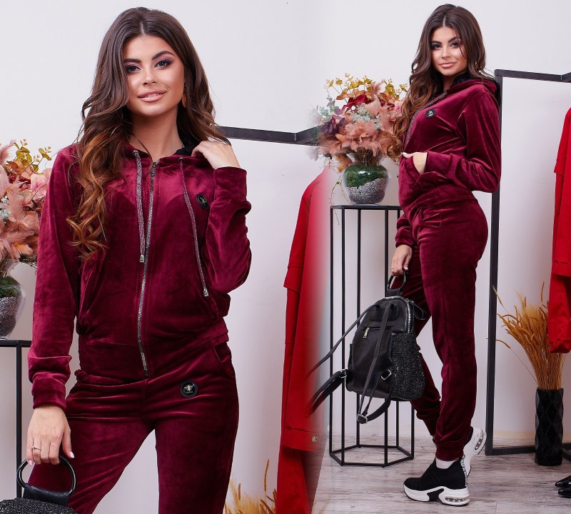 Костюм из велюра женский Вечерний