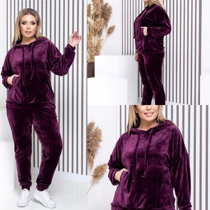 Спортивный костюм велюровый женский модный